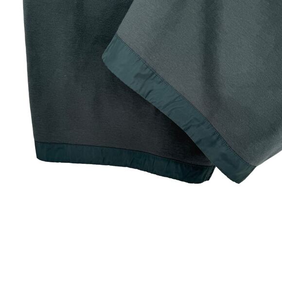 Athleta Pant Triumph Hybrid Crop Women's SZ M Athleisure Pull On Green Pockets - Picture 10 of 13